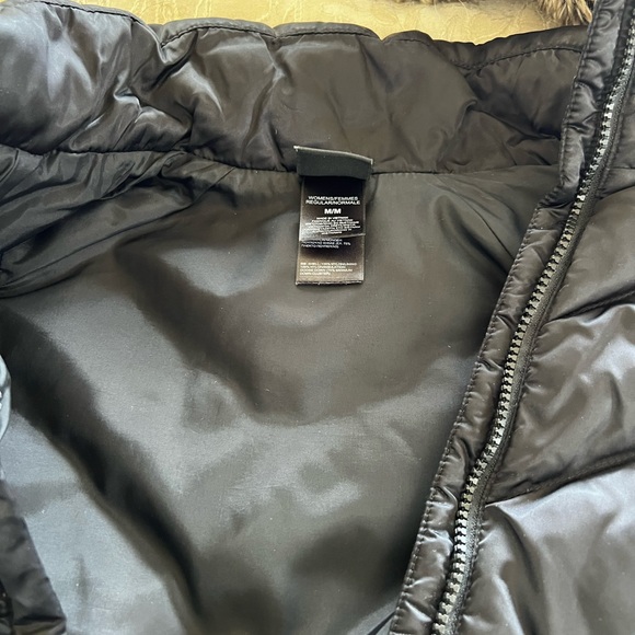 NORTH FACE DOWN VEST - Picture 9 of 12